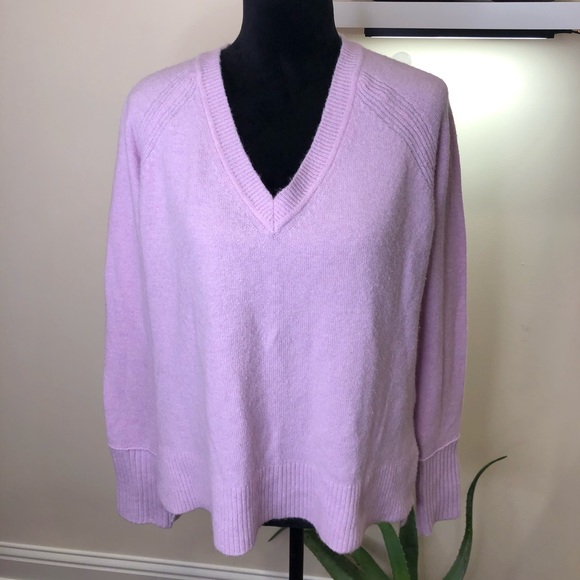 J Crew V-Neck in Supersoft Alpaca High Low Hem Purple Sweater Small - Picture 3 of 8